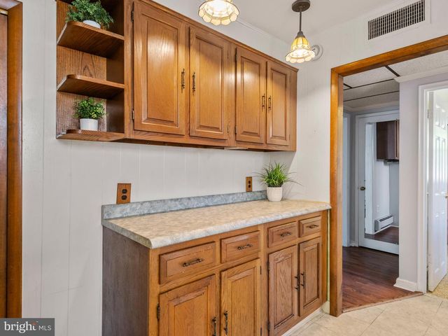 9818 WOODFERN RD, Philadelphia, PA 19115