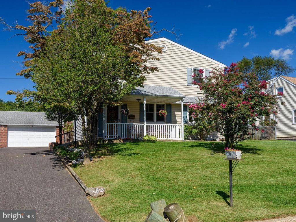 9818 WOODFERN RD, PHILADELPHIA, PA 19115 — exterior