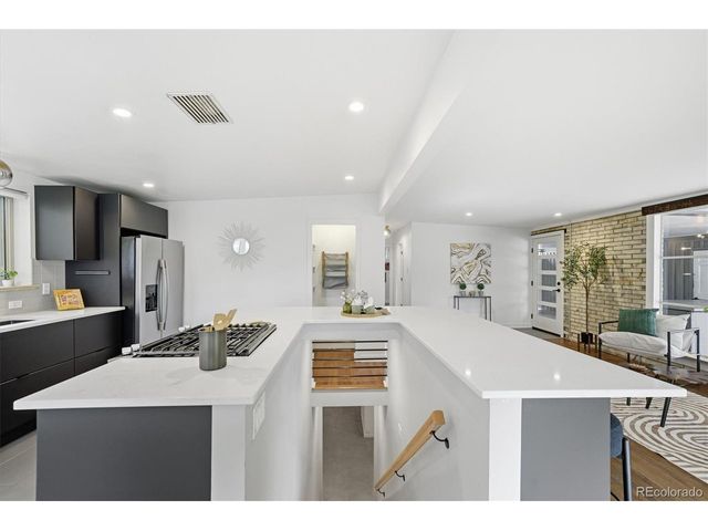 1317 S Chase St, Lakewood, CO 80232