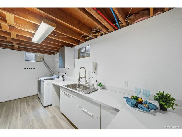 1317 S Chase St, Lakewood, CO 80232