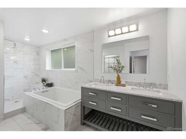 1317 S Chase St, Lakewood, CO 80232