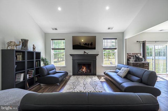 1092 CHEWS LANDING RD, Clementon, NJ 08021