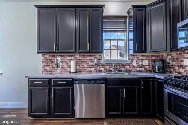 1092 CHEWS LANDING RD, Clementon, NJ 08021