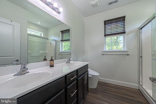 1092 CHEWS LANDING RD, Clementon, NJ 08021