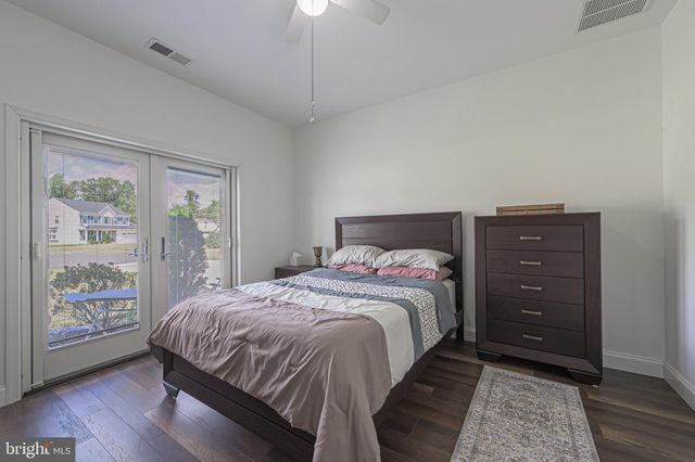 1092 CHEWS LANDING RD, Clementon, NJ 08021