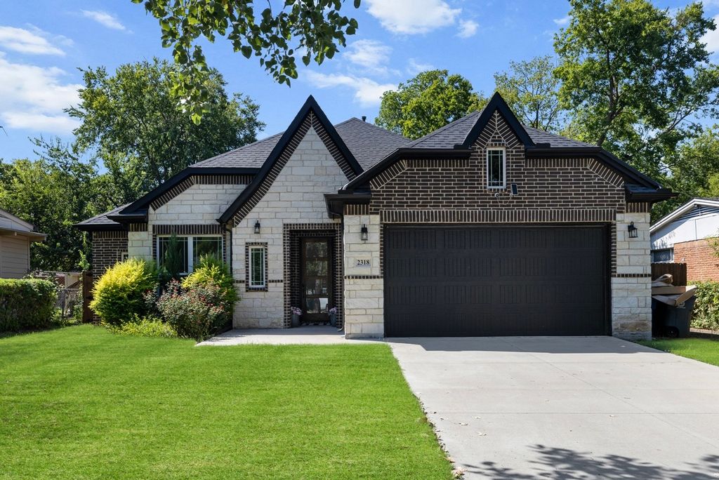 2318 Jonesboro Avenue, Dallas, TX 75228