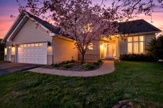 1672 Windsor Drive S, Shakopee, MN 55379