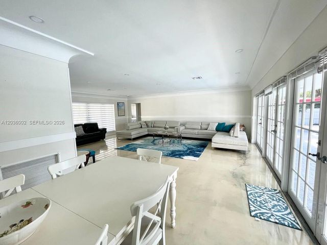 416 N Rainbow Drive, Hollywood, FL 33021