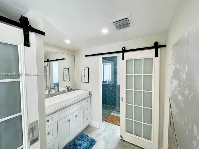 416 N Rainbow Drive, Hollywood, FL 33021