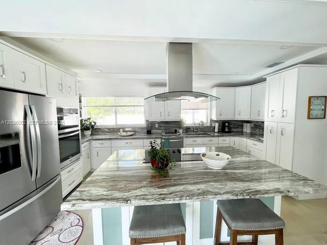 416 N Rainbow Drive, Hollywood, FL 33021
