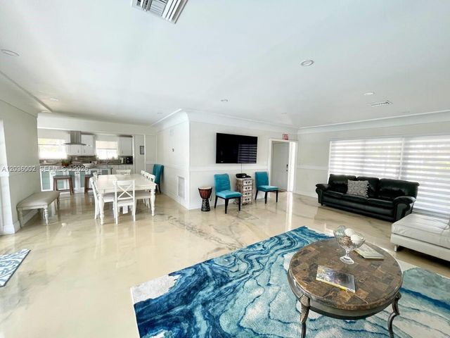 416 N Rainbow Drive, Hollywood, FL 33021