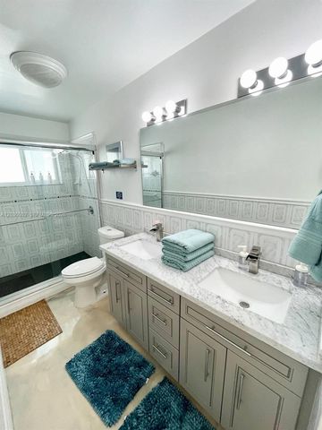 416 N Rainbow Drive, Hollywood, FL 33021