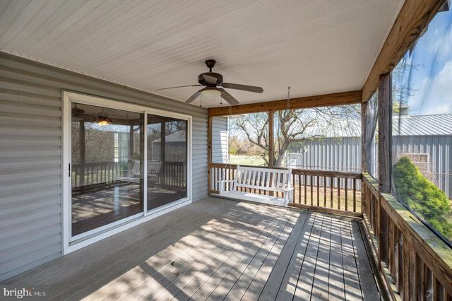 48 BELLE PLAINS RD, Fredericksburg, VA 22405