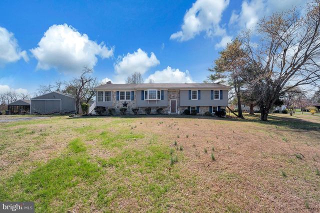 48 BELLE PLAINS RD, Fredericksburg, VA 22405