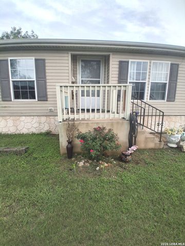 1025 COUNTY ROAD 3821, San Antonio, TX 78253