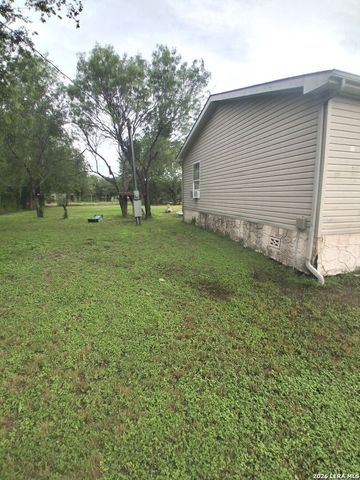 1025 COUNTY ROAD 3821, San Antonio, TX 78253