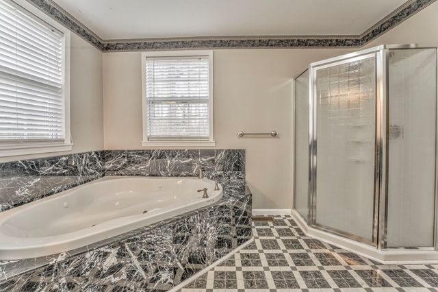 207 Carol Joyce Dr, Dalton, GA 30721