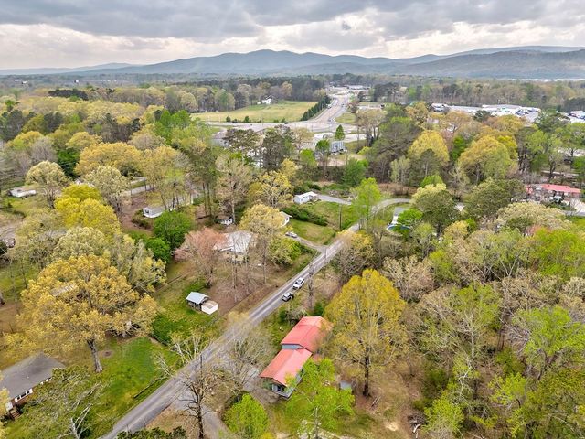 207 Carol Joyce Dr, Dalton, GA 30721