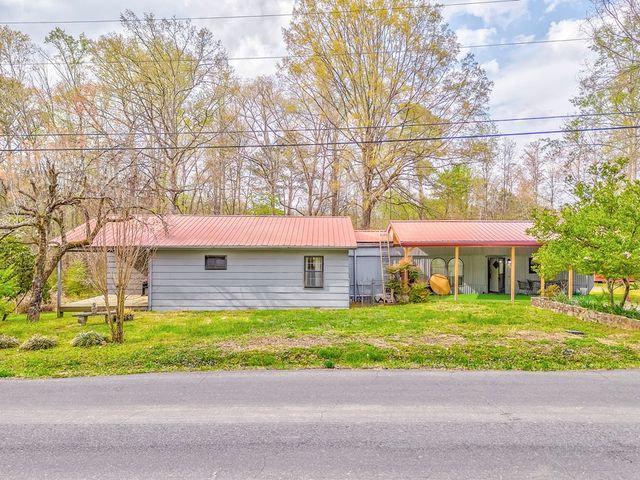 207 Carol Joyce Dr, Dalton, GA 30721