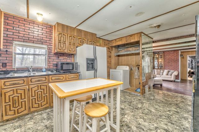 207 Carol Joyce Dr, Dalton, GA 30721