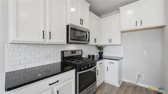 172 Brady Creek Way, Georgetown, TX 78628