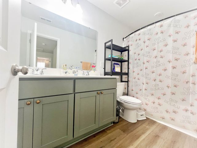 7094 Wingate Drive, Inman, SC 29349