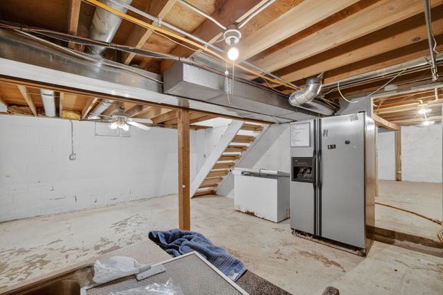 5415 NW Torgerson Drive, Des Moines, IA 50310