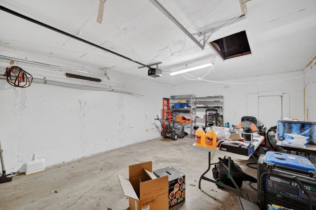 5415 NW Torgerson Drive, Des Moines, IA 50310