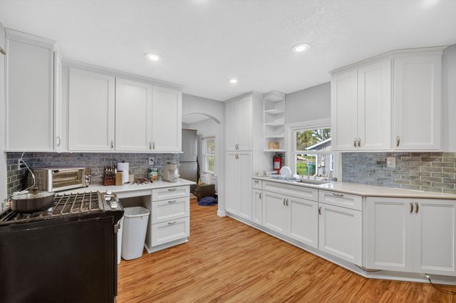 5415 NW Torgerson Drive, Des Moines, IA 50310