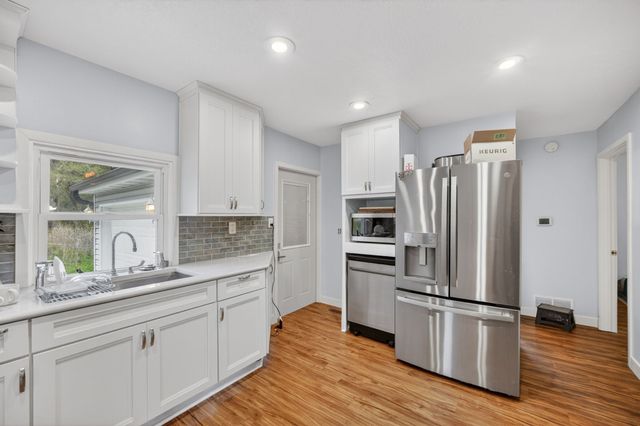 5415 NW Torgerson Drive, Des Moines, IA 50310