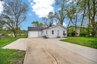 5415 NW Torgerson Drive, Des Moines, IA 50310