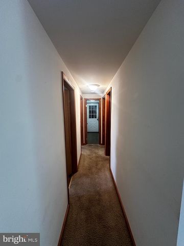 8062 COLEBROOK RD, Palmyra, PA 17078