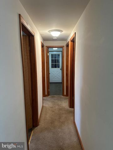 8062 COLEBROOK RD, Palmyra, PA 17078