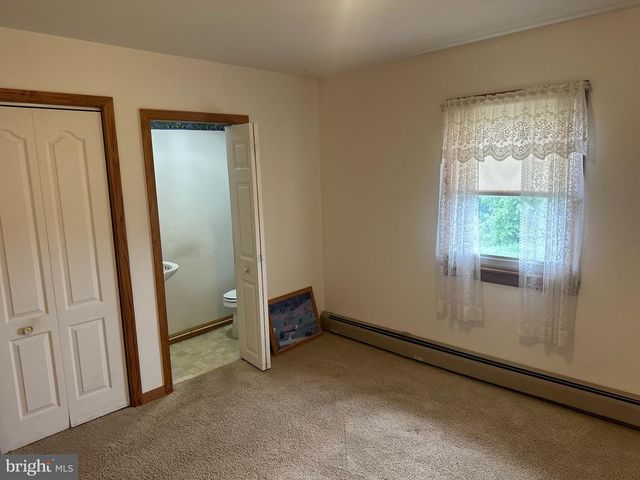8062 COLEBROOK RD, Palmyra, PA 17078
