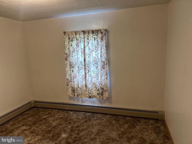 8062 COLEBROOK RD, Palmyra, PA 17078