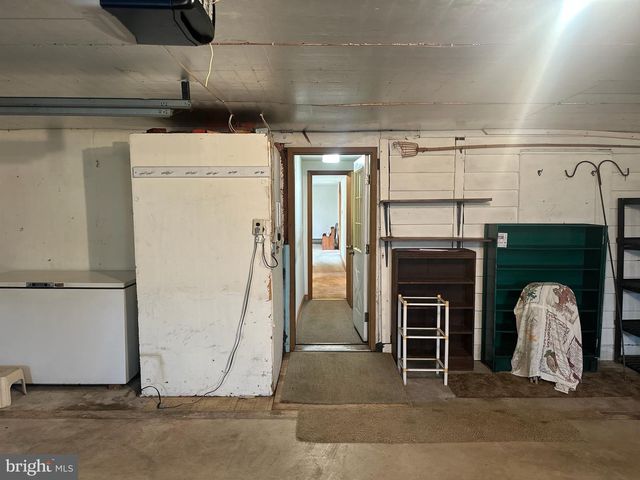 8062 COLEBROOK RD, Palmyra, PA 17078