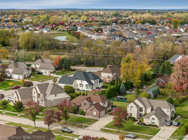 4825 Maceri Circle, Sterling Heights, MI 48314