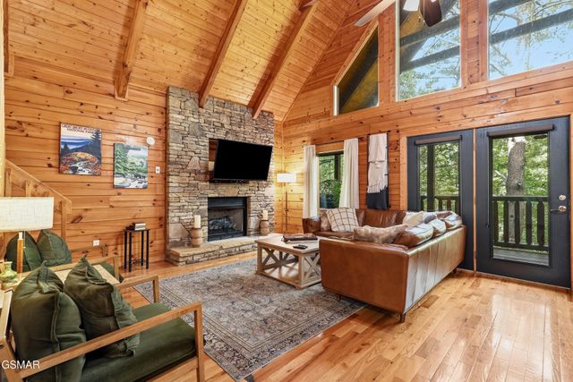 3516 Sand Ridge Way, Pigeon Forge, TN 37863