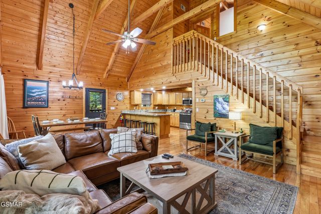 3516 Sand Ridge Way, Pigeon Forge, TN 37863