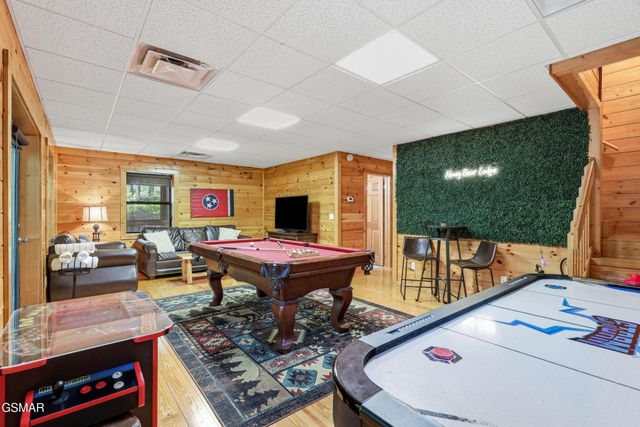 3516 Sand Ridge Way, Pigeon Forge, TN 37863