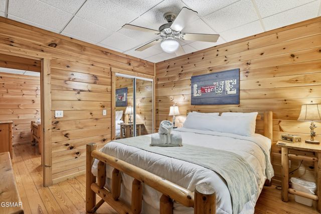 3516 Sand Ridge Way, Pigeon Forge, TN 37863