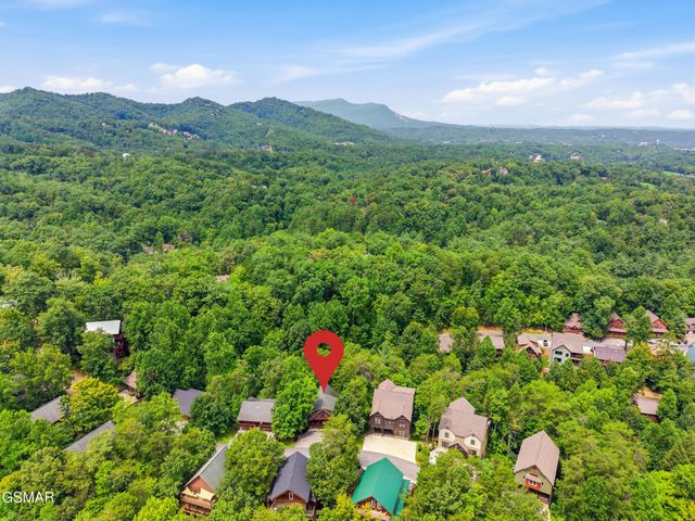 3516 Sand Ridge Way, Pigeon Forge, TN 37863