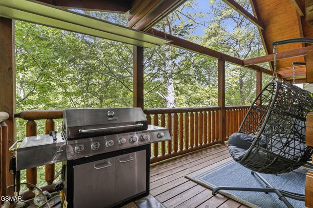 3516 Sand Ridge Way, Pigeon Forge, TN 37863