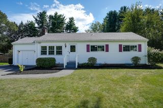 60 Davidson Rd, Framingham, MA 01701