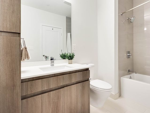 45 W Third St 402, Boston, MA 02127