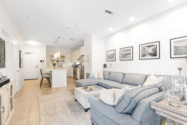 45 W Third St 402, Boston, MA 02127