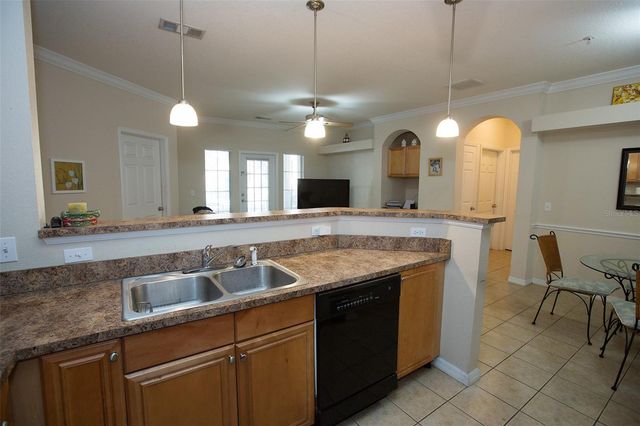 1235 SW 9TH ROAD 101, Gainesville, FL 32601