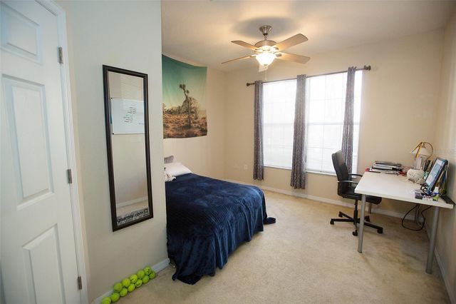 1235 SW 9TH ROAD 101, Gainesville, FL 32601