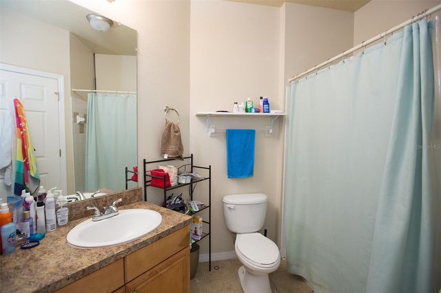 1235 SW 9TH ROAD 101, Gainesville, FL 32601