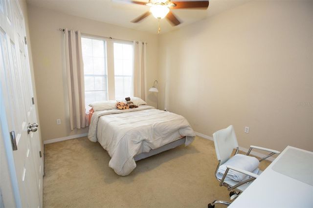 1235 SW 9TH ROAD 101, Gainesville, FL 32601